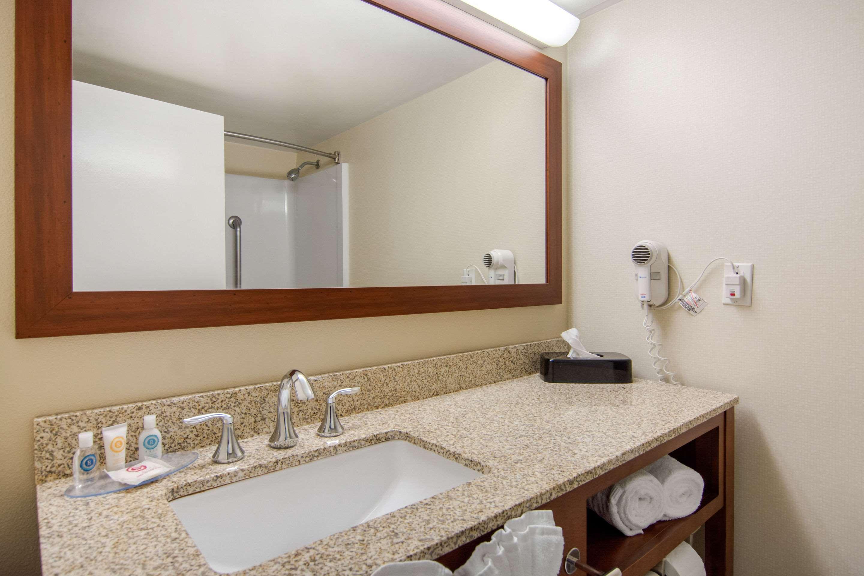 Comfort Inn Chester - Richmond South Dış mekan fotoğraf